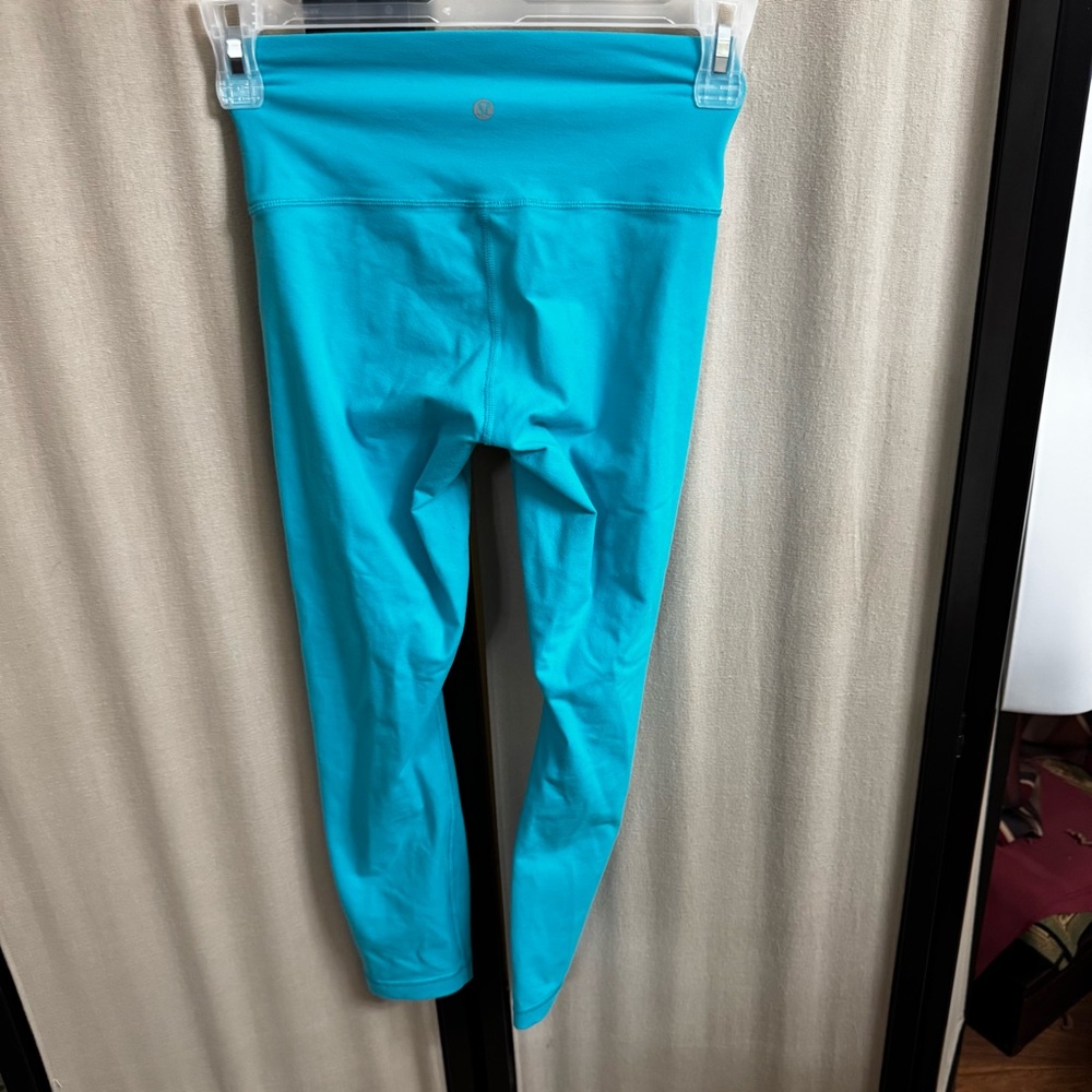 Lululemon teal leggings size 6
